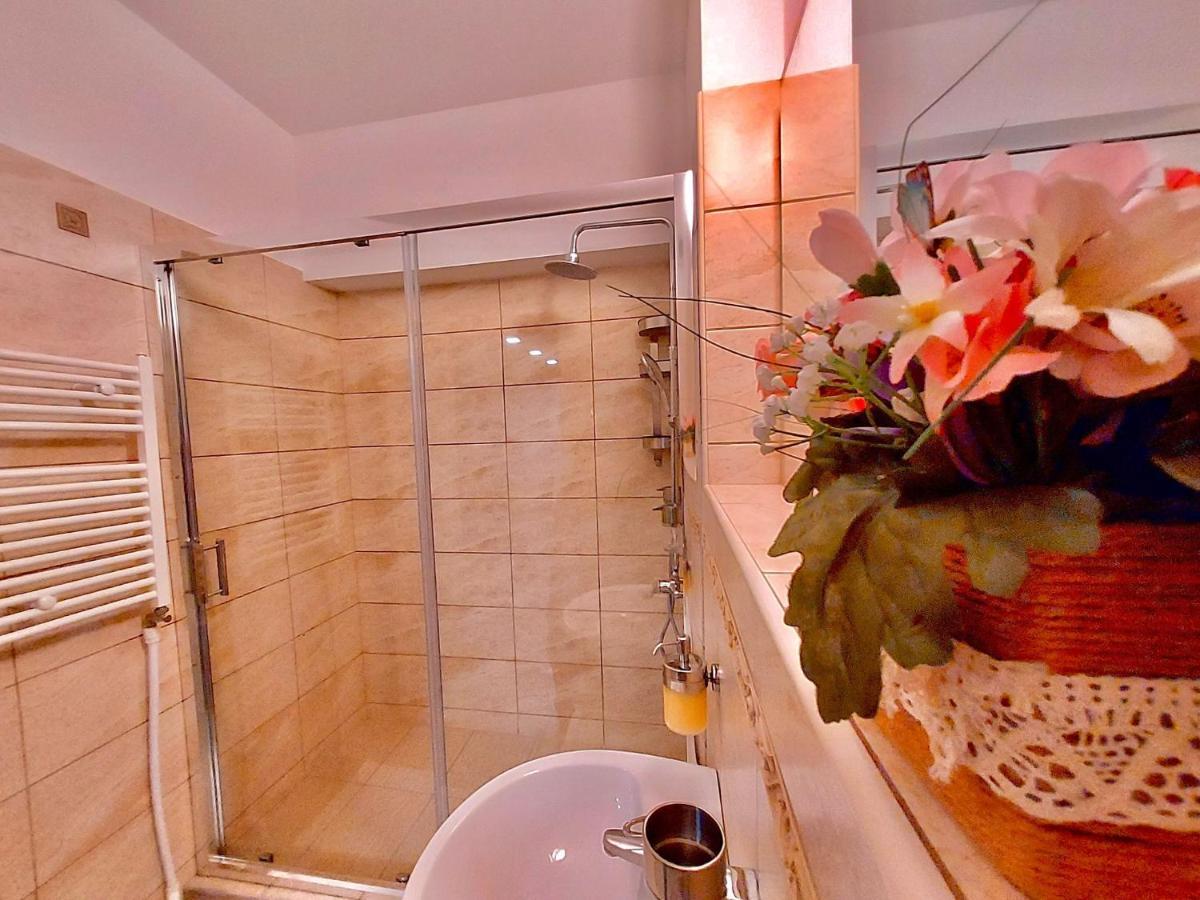 Criss Apartament Sinaia Dış mekan fotoğraf